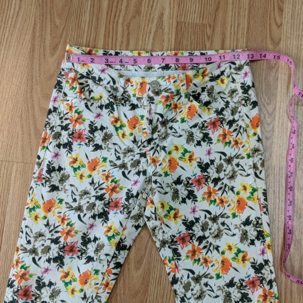 Floral Pants - Picture 10 of 11